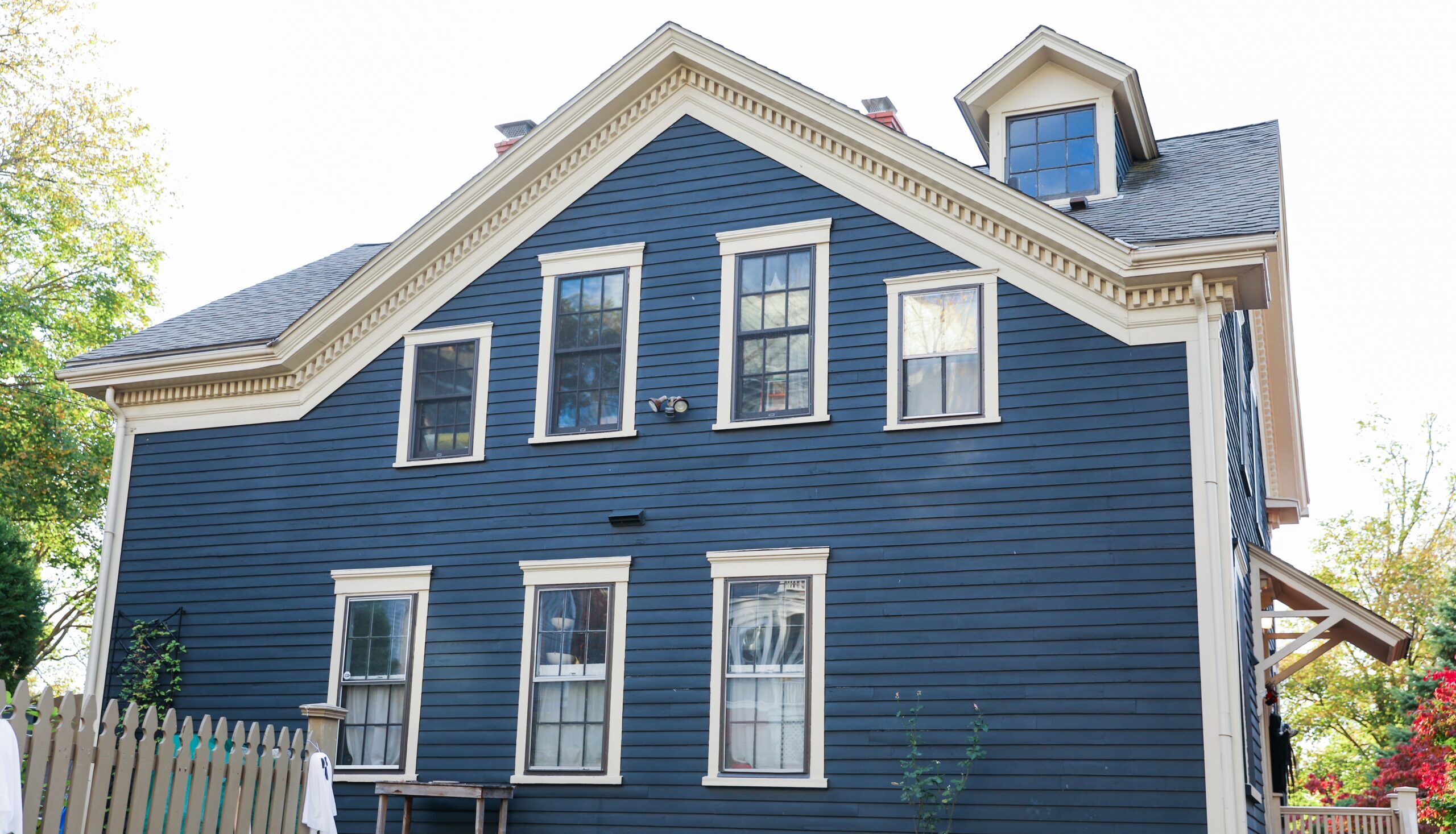 Residential Siding: The Key to Enhancing Your Home's Beauty and Protection